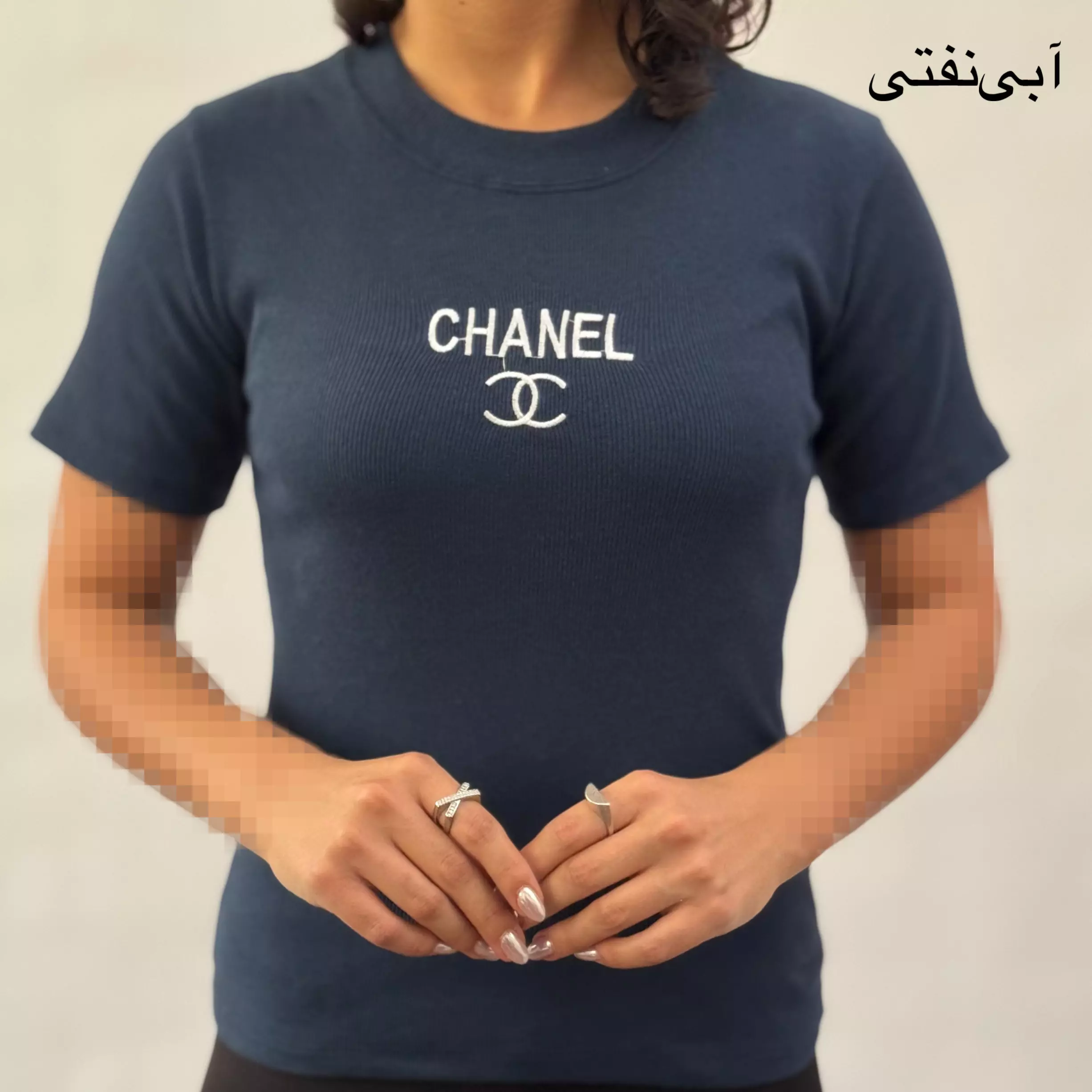 تیشرت زنانه کبریتی گلدوزی چنل 008123104087